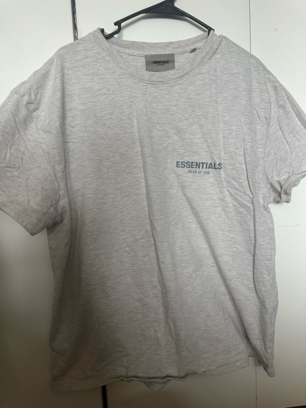 ESSENTIALS Men’s Heather Light Gray Short Sleeve Logo Tee